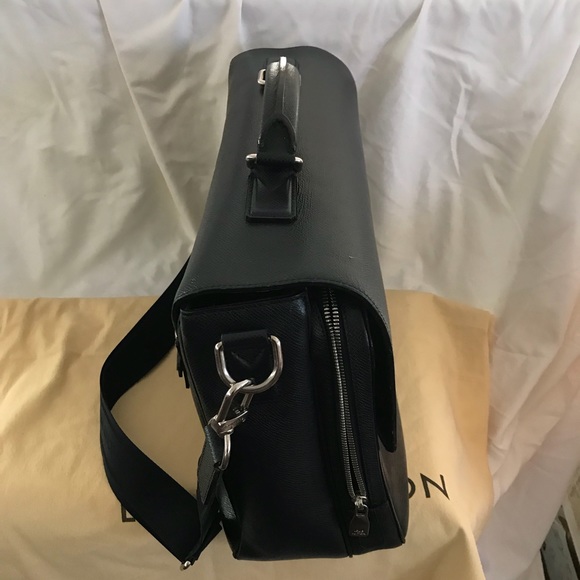 Authentic Luis Vuitton computer/ Brief case GM - Picture 2 of 8